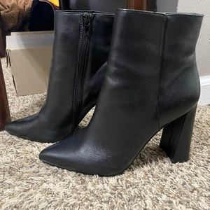 Steve Madden Black Boots